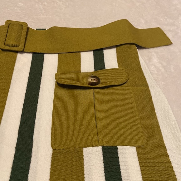 7TH AVENUE NEW YORK & COMPANY Size XL Rayon & Nylon Blend Skirt - Picture 2 of 10